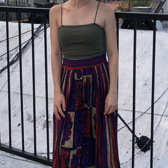 SOLD: A&F ribbed crop top - Picture 7 of 7